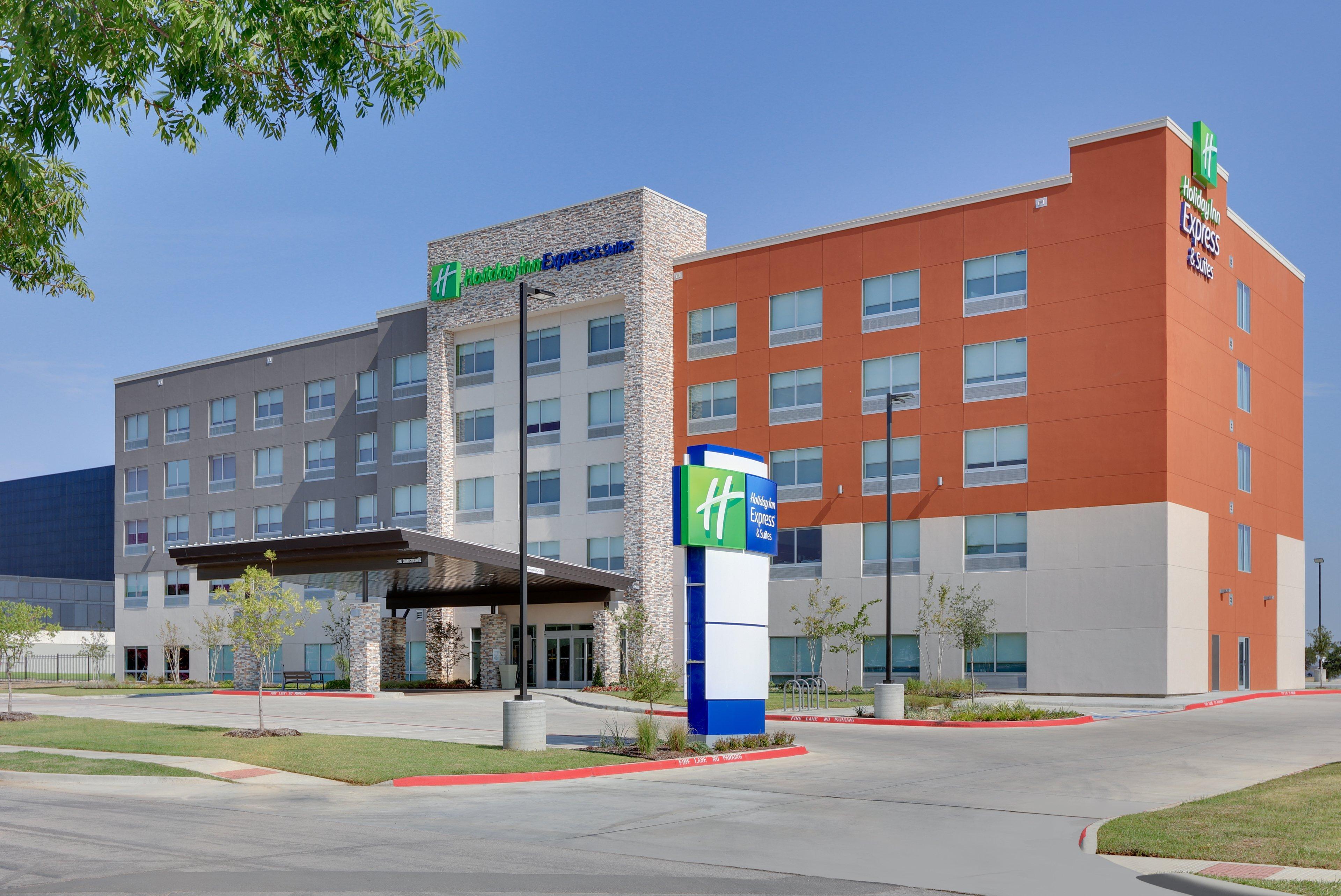 Holiday Inn Express & Suites - Dallas Nw Hwy - Love Field By Ihg Eksteriør billede