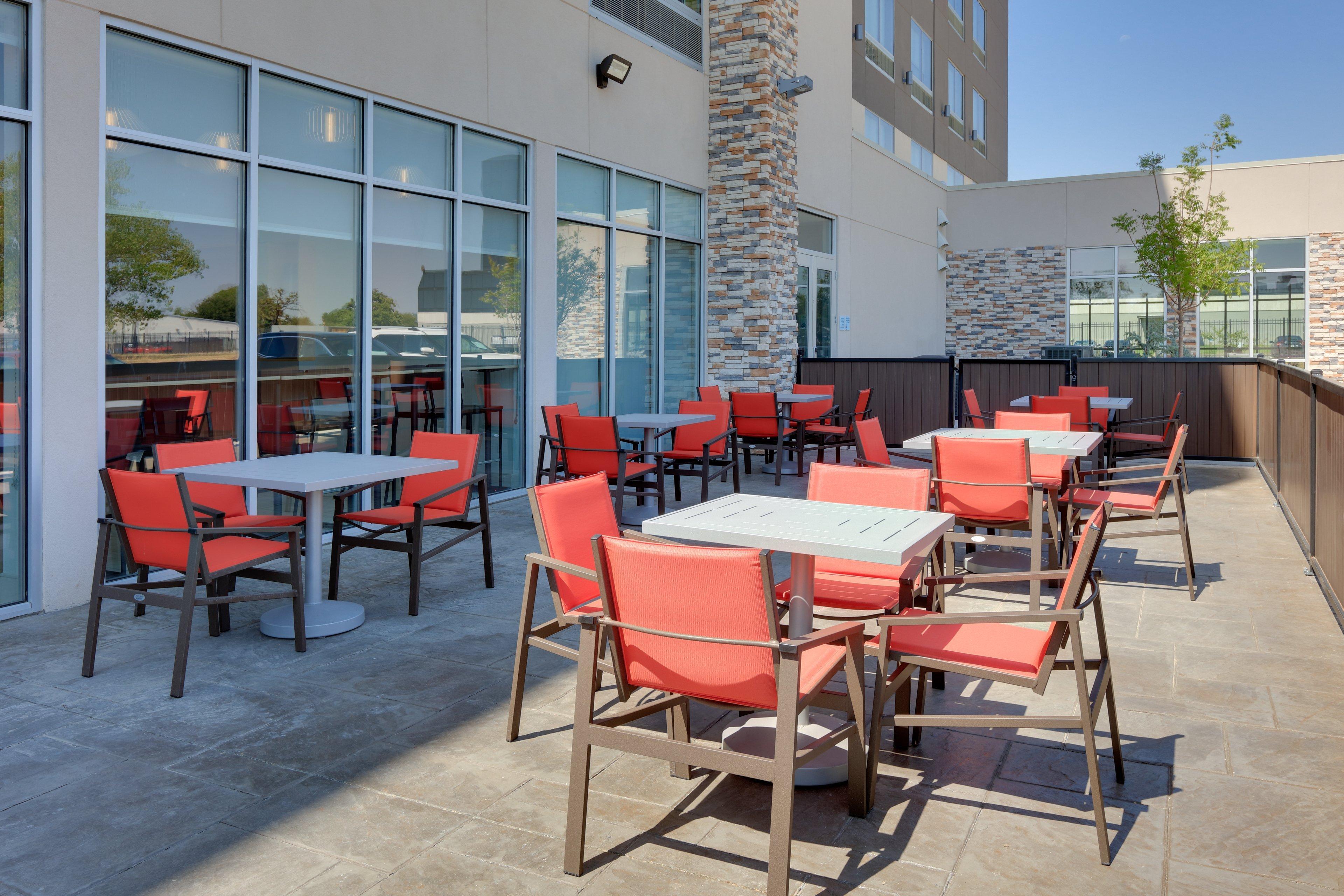 Holiday Inn Express & Suites - Dallas Nw Hwy - Love Field By Ihg Eksteriør billede