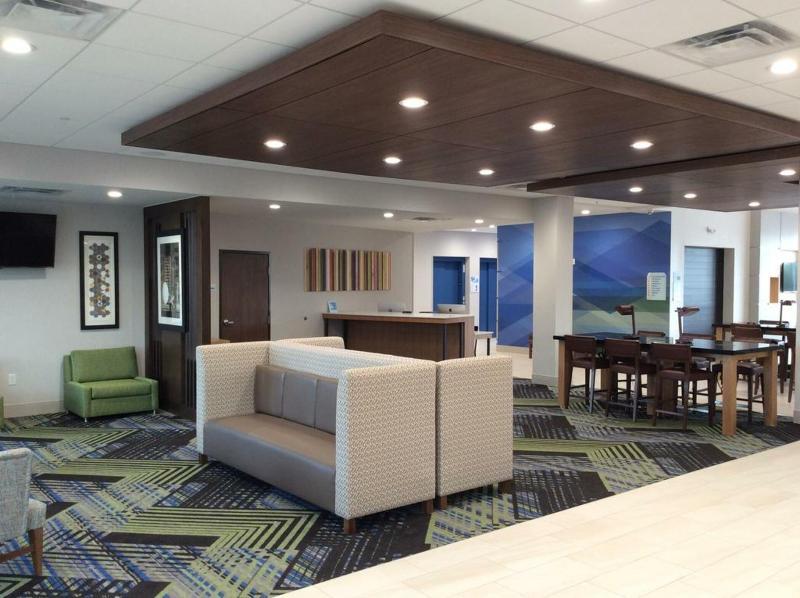 Holiday Inn Express & Suites - Dallas Nw Hwy - Love Field By Ihg Eksteriør billede